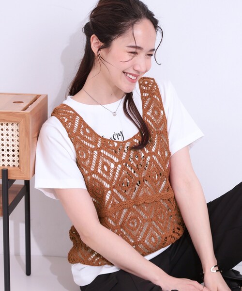 DRESKIP（ドレスキップ）の「【S-LL/2点セット】大人カジュアルに レースビスチェ+プリントTシャツ（その他トップス・レディース・オレンジ/グリーン系/ブラック/ライトベージュ・01/02/03/04）」の4枚目の写真