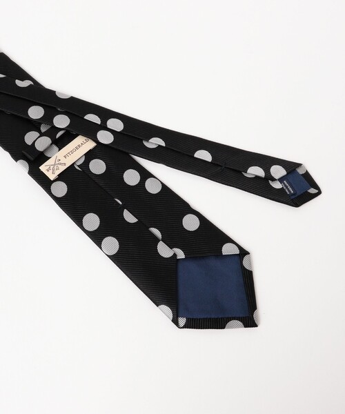BEAMS F（ビームスエフ）の「FITZGERALD / シルク ドット柄 ネクタイ（ネクタイ・メンズ・ブラック/グレー・ONE SIZE）」の6枚目の写真