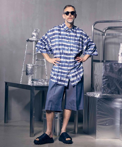 MAISON SPECIAL(メゾンスペシャル)の「《UNISEX》120/2/2 Suvin Cotton Gabardine Prime-Wide Shorts//スビンコットンギャバジンプライムワイドショーツ【MAISON SPECIAL/メゾンスペシャル】(その他パンツ・メンズ・ダークブルー/ブルー/チャコールグレー/ブラック・2/1/0)」の12枚目の写真