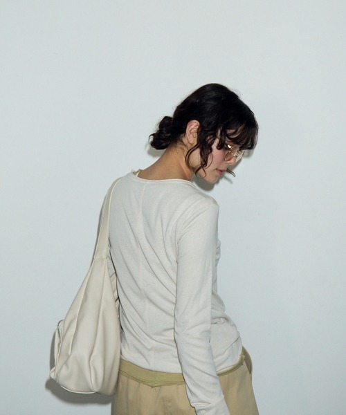 full/fill.（フルフィル）の「バックシームロングシアーT（Tシャツ/カットソー・レディース・ブルー/アイボリー/ホワイト/グリーン・FREE）」の19枚目の写真