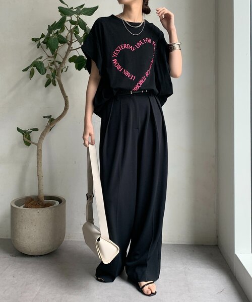 DouDou(ドゥドゥ)の「【WEB限定】ハートタックスリーブTEE(Tシャツ/カットソー・レディース・オフホワイト/チャコールグレー/ブラック・FREE)」の13枚目の写真
