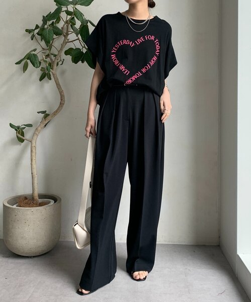 DouDou(ドゥドゥ)の「【WEB限定】ハートタックスリーブTEE(Tシャツ/カットソー・レディース・オフホワイト/チャコールグレー/ブラック・FREE)」の16枚目の写真
