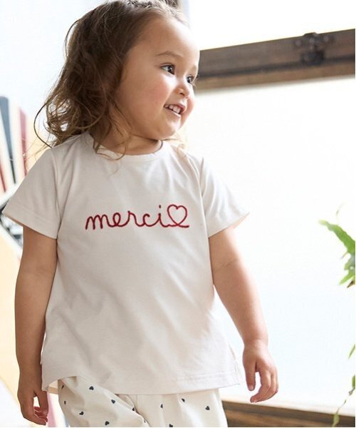 petit main(プティマイン)の「【水陸両用】ロゴ刺しゅうTシャツ(キッズサイズ)(Tシャツ/カットソー・キッズ・ラベンダー/ライトカーキ/ネイビー/アイボリー・80cm/100cm/90cm/120cm/110cm/130cm)」の2枚目の写真