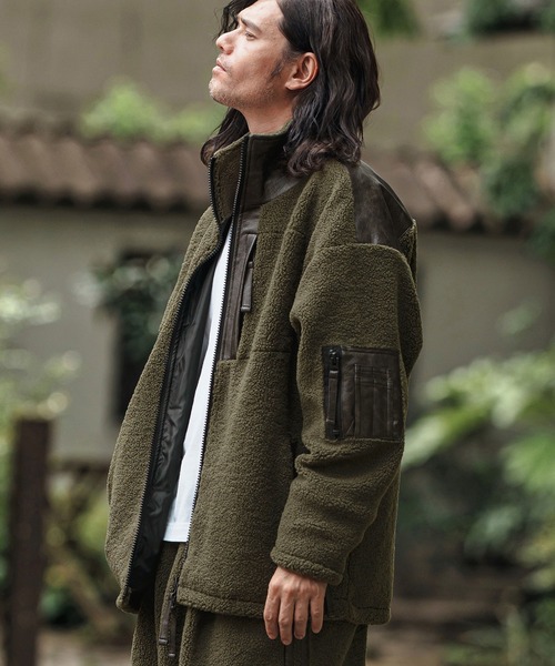CAMBIO(カンビオ)の「mj10845- Sheep Like Boa Synthetic Leather Blouson ボアレザーブルゾン(その他アウター・メンズ・ブラック/オリーブ・S/M/L)」の4枚目の写真