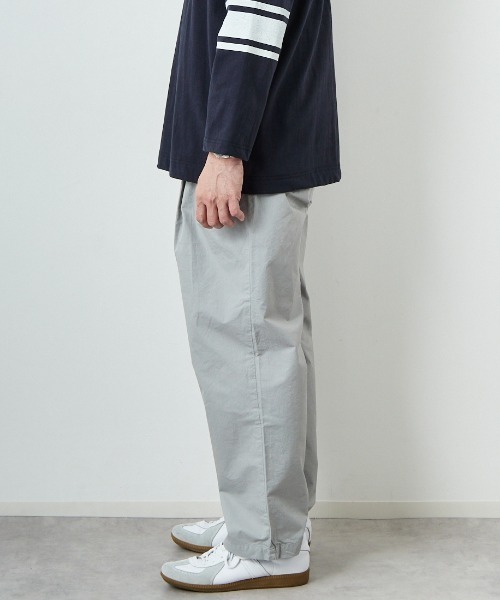 STILL BY HAND（スティルバイハンド）の「[STILL BY HAND/スティルバイハンド] 別注 製品染め ツータックパンツ（その他パンツ・メンズ・チャコールグレー/ライトグレー・44/48/46）」の19枚目の写真