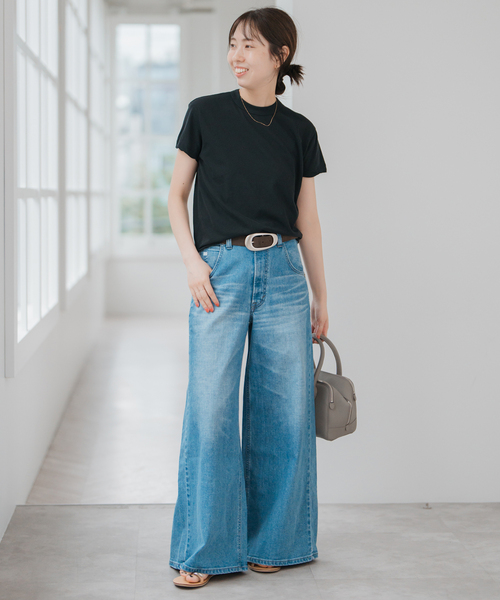 ATON（エイトン）の「ATON/エイトン FRESCA SINGLE JERSEY TIGHT FIT T-SH（Tシャツ/カットソー・レディース・ブラック/スカイブルー/イエロー/ピンク・38）」の5枚目の写真