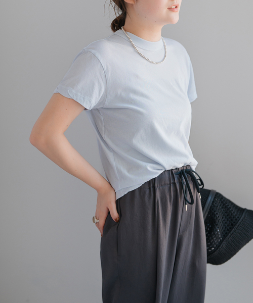 ATON（エイトン）の「ATON/エイトン FRESCA SINGLE JERSEY TIGHT FIT T-SH（Tシャツ/カットソー・レディース・ブラック/スカイブルー/イエロー/ピンク・38）」の13枚目の写真