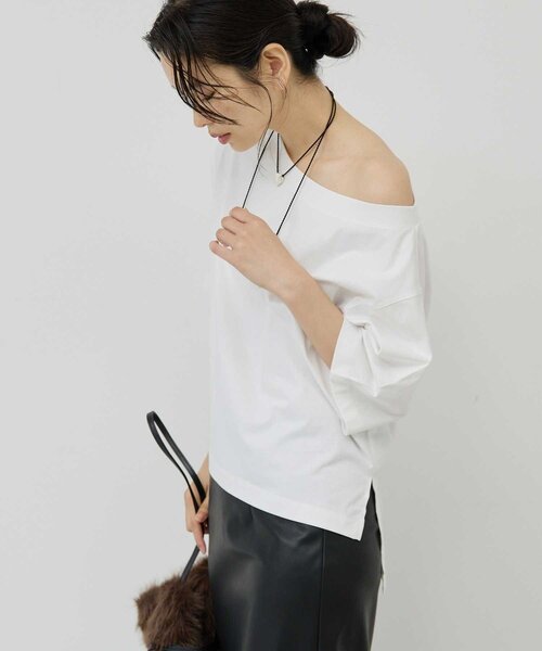 GALLARDAGALANTE（ガリャルダガランテ）の「【2Way】オフショルTee（Tシャツ/カットソー・レディース・ブラウン/ホワイト/ブラック・FREE）」の6枚目の写真