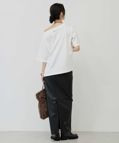 GALLARDAGALANTE（ガリャルダガランテ）の「【2Way】オフショルTee（Tシャツ/カットソー・レディース・ブラウン/ホワイト/ブラック・FREE）」の10枚目の写真