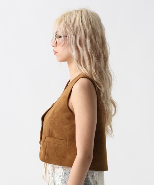 FOREVER 21（フォーエバー トゥエンティーワン）の「【2025SS】フェイクスエードジレ（ベスト・レディース・ブラウン系その他・FREE）」の8枚目の写真