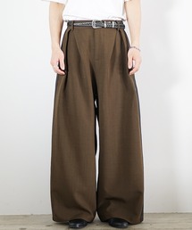 2TUCK WIDE EASY PANTS（スラックス）｜Juha（ユハ）のファッション