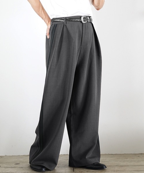 MinoriTY(マイノリティ)の「【MinoriTY】サイドラインワイドスラックス メンズ(スラックス・メンズ・チャコール/ブラウン/ブラック・S/L/M)」の4枚目の写真