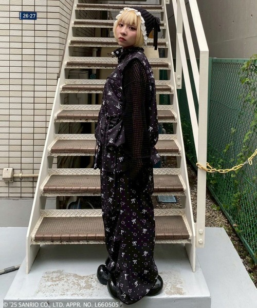 Candy Stripper(キャンディストリッパー)の「【HELLO KITTY】RIBBON&DOT ベスト(ベスト・レディース・アイボリー/ブラック/ピンク・FREE)」の9枚目の写真