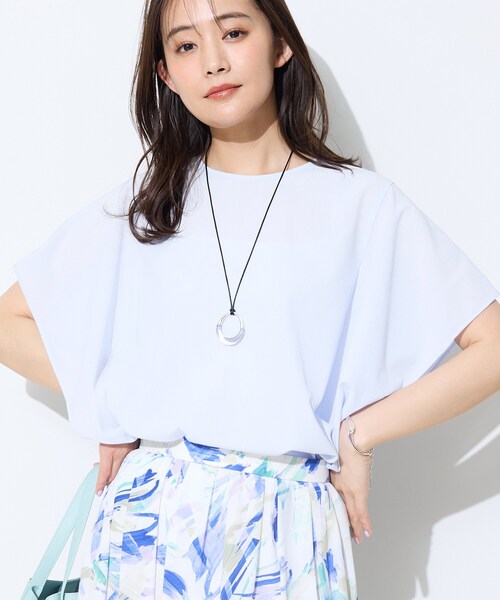 INDIVI(インディヴィ)の「【体型カバー】スクエアブラウス(シャツ/ブラウス・レディース・ブルー/ブラック/ホワイト/ライトグレー・34/15 /13/38/19/05)」の10枚目の写真