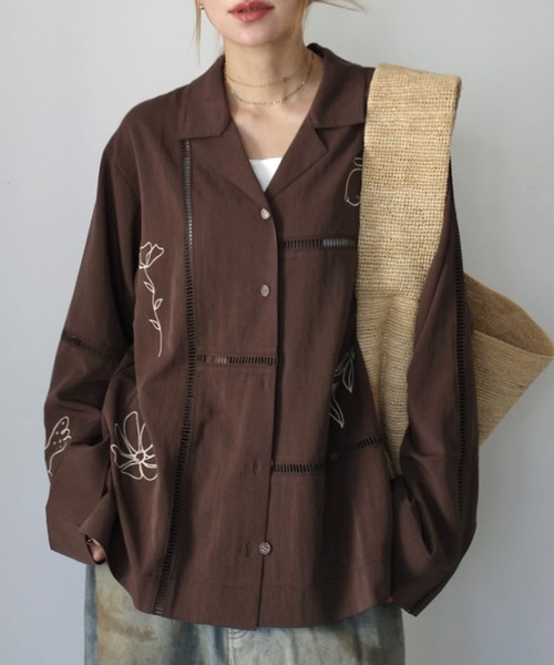 HEILIS(ヘイリス)の「【新色追加】【Hideka Original】刺繍パッチワークシャツ/セットアップ対応 オーバーサイズ ルーズシルエット トレンド 韓国 ボタニカル ボヘミアン ボーホー カジュアル 秋服 シャツ 長袖 刺繍 エンブロイダリー パッチワーク レース ブラック アイボリー ブラウン 冷房対策 紫外線対策 日焼け対策(シャツ/ブラウス・レディース・アイボリー/ブラック/ブラウン・FREE)」の3枚目の写真