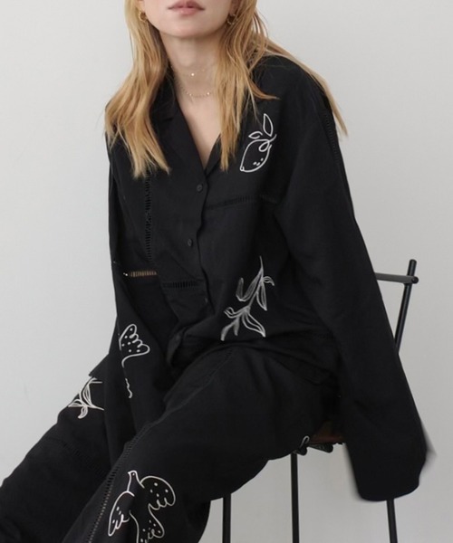 HEILIS(ヘイリス)の「【新色追加】【Hideka Original】刺繍パッチワークシャツ/セットアップ対応 オーバーサイズ ルーズシルエット トレンド 韓国 ボタニカル ボヘミアン ボーホー カジュアル 秋服 シャツ 長袖 刺繍 エンブロイダリー パッチワーク レース ブラック アイボリー ブラウン 冷房対策 紫外線対策 日焼け対策(シャツ/ブラウス・レディース・アイボリー/ブラック/ブラウン・FREE)」の8枚目の写真