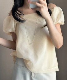 オフショルブラウス