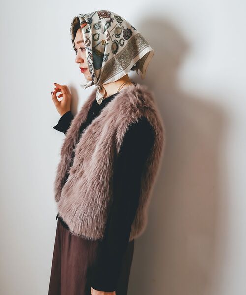 le.coeur blanc（ルクールブラン）の「AULENTTIヴィンテージスカーフ（バンダナ/スカーフ・レディース・オレンジ系その他/ベージュ系その他2・FREE）」の13枚目の写真