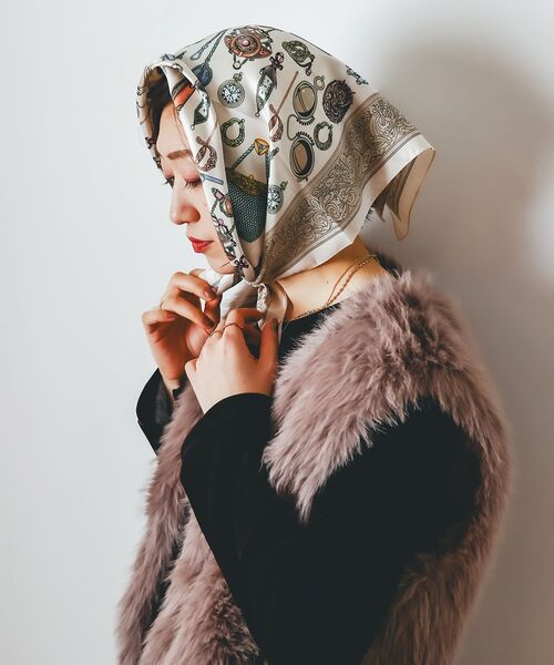 le.coeur blanc（ルクールブラン）の「AULENTTIヴィンテージスカーフ（バンダナ/スカーフ・レディース・オレンジ系その他/ベージュ系その他2・FREE）」の14枚目の写真