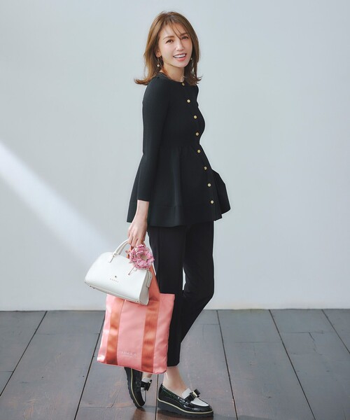 TOCCA(トッカ)の「NIGHT GROOVE ニットカーディガン(カーディガン/ボレロ・レディース・ブラック系/アイボリー系・MEDIUM/SMALL)」の18枚目の写真