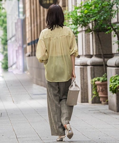 LAUTREAMONT（ロートレアモン）の「シアーブライト フロントタックブラウス≪手洗い可能≫（シャツ/ブラウス・レディース・ブラウン/イエロー/ブラック・9号）」の5枚目の写真