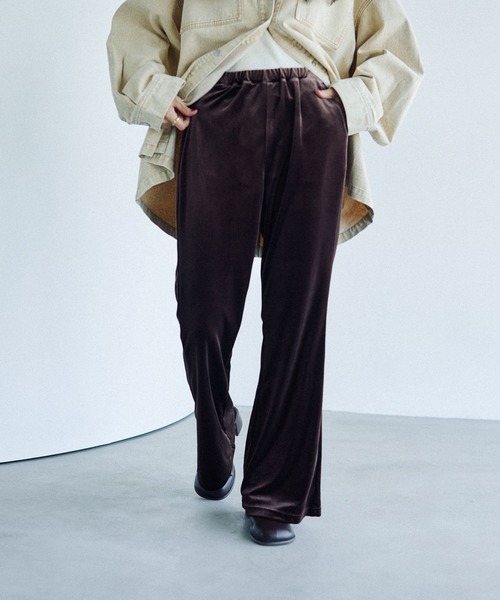 LEPSIM（レプシィム）の「イージーベロアパンツ　573184（その他パンツ・レディース・ブラック/アイボリー/ボルドー/ブラウン/ブルーグリーン・TALL/FREE）」の17枚目の写真