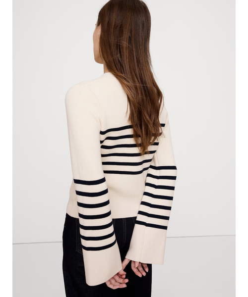 Banana Republic（バナナリパブリック）の「コットンシルク フレアスリーブ カーディガン（カーディガン/ボレロ・レディース・ブラック/ネイビー/ホワイト×ネイビー・M/S/XS/L）」の5枚目の写真