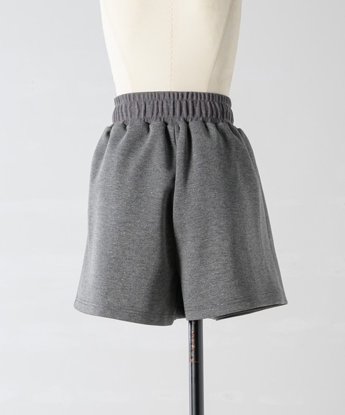 Lallana(ララーナ)の「Lame coco short sweatpants/ラメココショートスウェットパンツ(スカート・レディース・グレー/ブラック・FREE/SMALL)」の12枚目の写真
