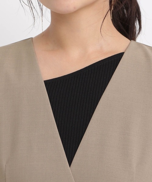 Andemiu(アンデミュウ)の「Vネックプリーツジャンスカ590659(ジャンパースカート・レディース・ブラウン/ベージュ/ボルドー・FREE)」の21枚目の写真