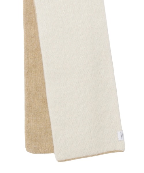 MACKINTOSH PHILOSOPHY（ﾏｯｷﾝﾄｯｼｭ ﾌｨﾛｿﾌｨｰ）の「ギフトBOX付き ウール100％ ”ROLL MUFFLER” リバーシブル マフラー（ストール/ショール・レディース・オレンジ/ベージュ/ピンク/レモンイエロー/ブルー系その他・FREE）」の10枚目の写真