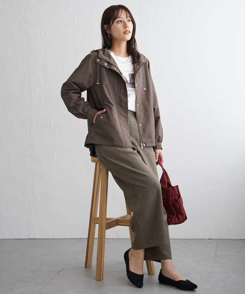 ikka（イッカ）の「【雑誌InRed11月号掲載】ピケライトマウンテンパーカ（ブルゾン・レディース・チャコールグレー/ブラウン/クリアグリーン/ライトベージュ・M/L/S）」の11枚目の写真