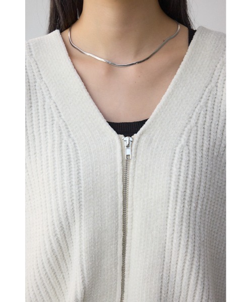 AZUL by moussy（アズールバイマウジー）の「WZIPベロアラメモールカーデ（カーディガン/ボレロ・レディース・アイボリー/ブラック/チャコールグレー・FREE）」の11枚目の写真