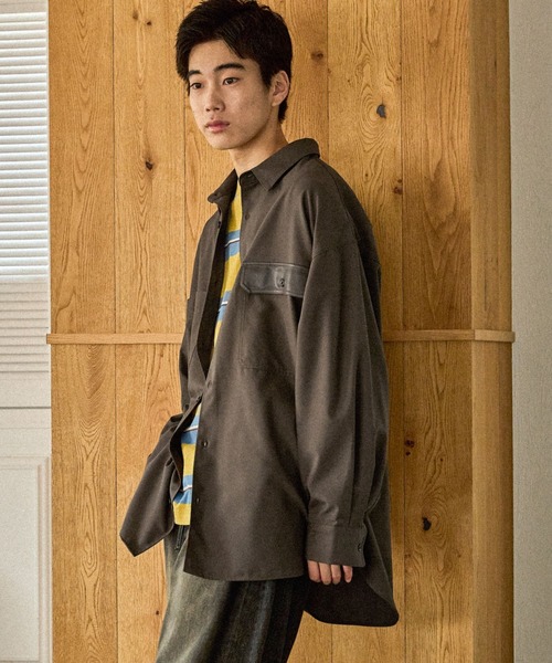 niko and...（ニコアンド）の「ワイドスリーブオーバーシャツ（シャツ/ブラウス・メンズ・ブラック/ライトブラウン・LARGE/MEDIUM）」の15枚目の写真