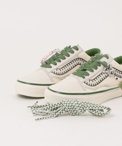 PREMIUM OLD SKOOL CHARMS VN000EGYCRM（スニーカー）｜VANS（バンズ