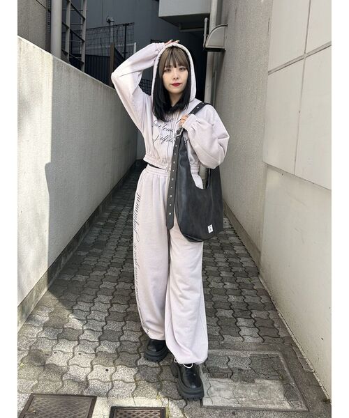 セール】ラメクロップドZIPフーディー【セットアップ対応】ジップ