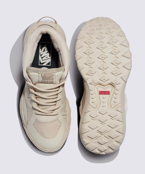 VANS（バンズ）の「クロスパス ミッド / Crosspath Mid CREAM VN000CVVCRM1（スニーカー・メンズ・クリーム・4/4.5/5/5.5）」の3枚目の写真