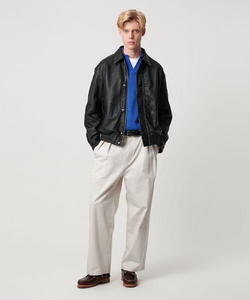 BEAUTY&YOUTH UNITED ARROWS（ビューティーアンドユースユナイテッドアローズ）の「ダルカラー 2プリーツ ワイド チノパンツ NO.11（チノパンツ・メンズ・オリーブ/オフホワイト・S/M/L/XL）」の3枚目の写真