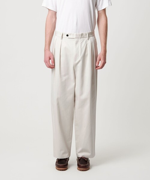 BEAUTY&YOUTH UNITED ARROWS（ビューティーアンドユースユナイテッドアローズ）の「ダルカラー 2プリーツ ワイド チノパンツ NO.11（チノパンツ・メンズ・オリーブ/オフホワイト・S/M/L/XL）」の7枚目の写真