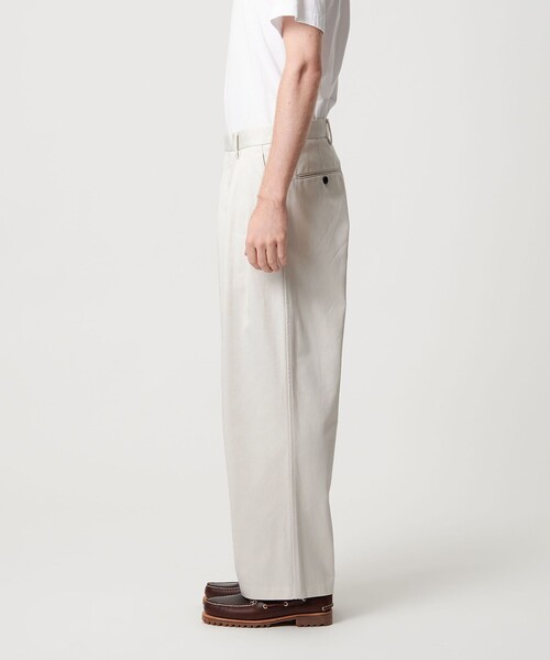 BEAUTY&YOUTH UNITED ARROWS（ビューティーアンドユースユナイテッドアローズ）の「ダルカラー 2プリーツ ワイド チノパンツ NO.11（チノパンツ・メンズ・オリーブ/オフホワイト・S/M/L/XL）」の8枚目の写真