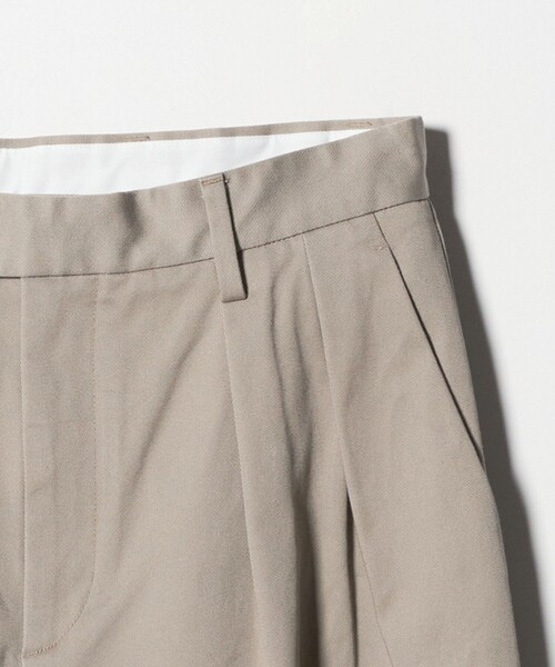 BEAUTY&YOUTH UNITED ARROWS（ビューティーアンドユースユナイテッドアローズ）の「ダルカラー 2プリーツ ワイド チノパンツ NO.11（チノパンツ・メンズ・オリーブ/オフホワイト・S/M/L/XL）」の12枚目の写真