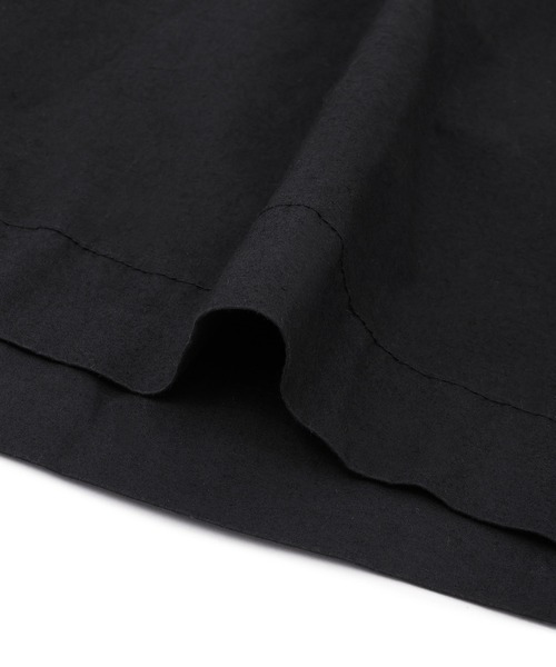 ADAM ET ROPE'(アダムエロペ)の「スキッパーフーディシャツ(シャツ/ブラウス・レディース・ホワイト系その他5/ブラック・FREE)」の5枚目の写真