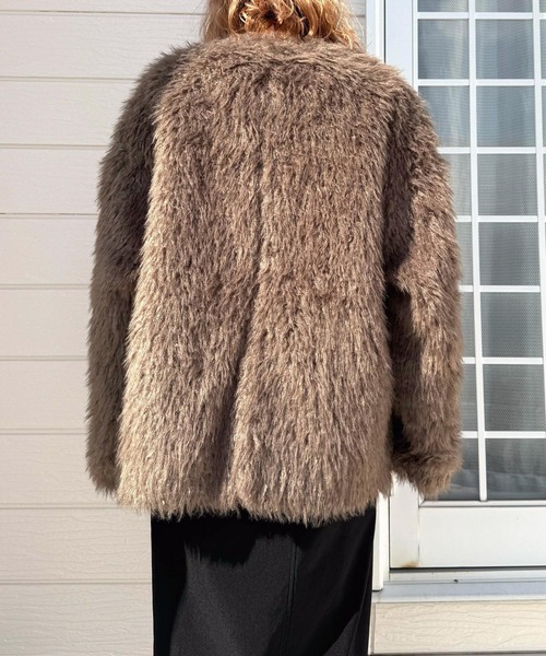 Q（キュー）の「ノーカラーシャギーコート（ノーカラーコート・レディース・カーキ/グレイッシュベージュ・MEDIUM）」の21枚目の写真