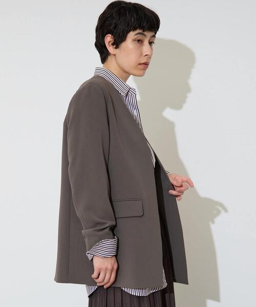 Liesse(リエス)の「【定番】ダブルクロスノーカラージャケット(ノーカラージャケット・レディース・ブラック/チャコールグレー・FREE)」の7枚目の写真
