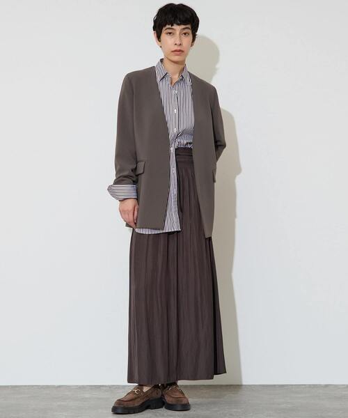 Liesse(リエス)の「【定番】ダブルクロスノーカラージャケット(ノーカラージャケット・レディース・ブラック/チャコールグレー・FREE)」の10枚目の写真