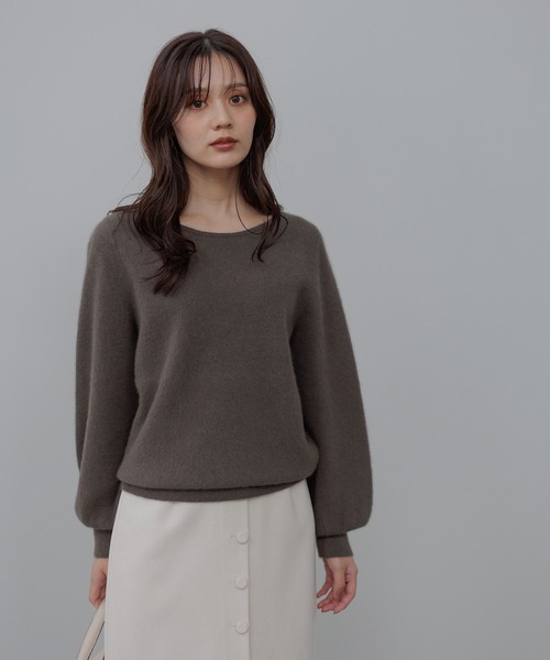 Andemiu（アンデミュウ）の「【洗える】CNラクーンコンボートネックニット491269（ニット/セーター・レディース・ブラウン/ピンク/ベージュ/ブルー/ラベンダー・FREE）」の8枚目の写真