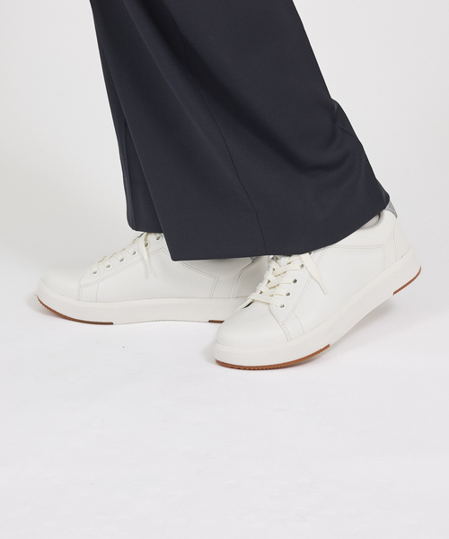 Au BANNISTER(オゥバニスター)の「【販売店舗限定】コートソール 最高スニーカー(スニーカー・レディース・ダークブラウン/ブラック/シルバー・38/37/36/35/39)」の8枚目の写真