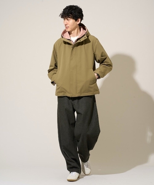 a.v.v(アーヴェヴェ)の「【軽撥水/防風】SORONAラミネートコーティングスプリングマウンテンパーカー(その他アウター・メンズ・ブラック/カーキ・46/50/48)」の22枚目の写真