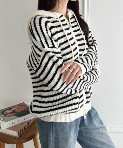 wears(ウェアーズ)の「ボーダー柄ジップニットパーカーー(カーディガン/ボレロ・レディース・グレー/アイボリー・FREE)」の5枚目の写真