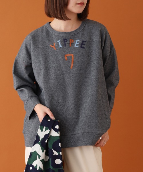 Emago(イマゴ)の「EMAGO ロゴ刺繍プルオーバー 長袖(Tシャツ/カットソー・レディース・レッド/杢グレー/アイボリー・FREE)」の8枚目の写真