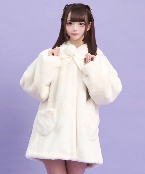 Secret Honey（シークレットハニー）の「うさ耳ファーコート（その他アウター・レディース・ブラック/オフホワイト・MEDIUM）」の4枚目の写真